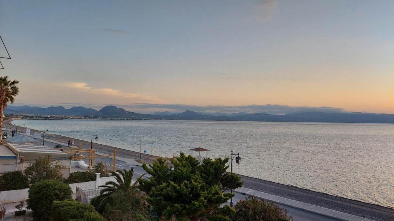 Loutraki Bay Διαμέρισμα Εξωτερικό φωτογραφία